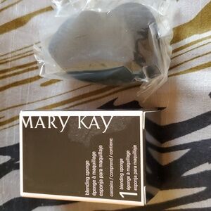 Mary Kay Blending Sponge